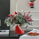 thumbnail image 4 of Jarrón de Cerámica con Forma de Árbol de Navidad y Botitas Rojas | Adornos Navideños de Zapatos Rojos | Florero de Escritorio | Portalápices | Soporte para Brochas de Maquillaje | 13,5 X 12,5 X 6,5 C, 4 of 6