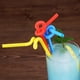 thumbnail image 4 of Pajitas flexibles y coloridas (paquete de 100) | Pajitas desechables de plástico de grado alimenticio para niños, fiestas escolares, restaurantes y cafeterías., 4 of 9