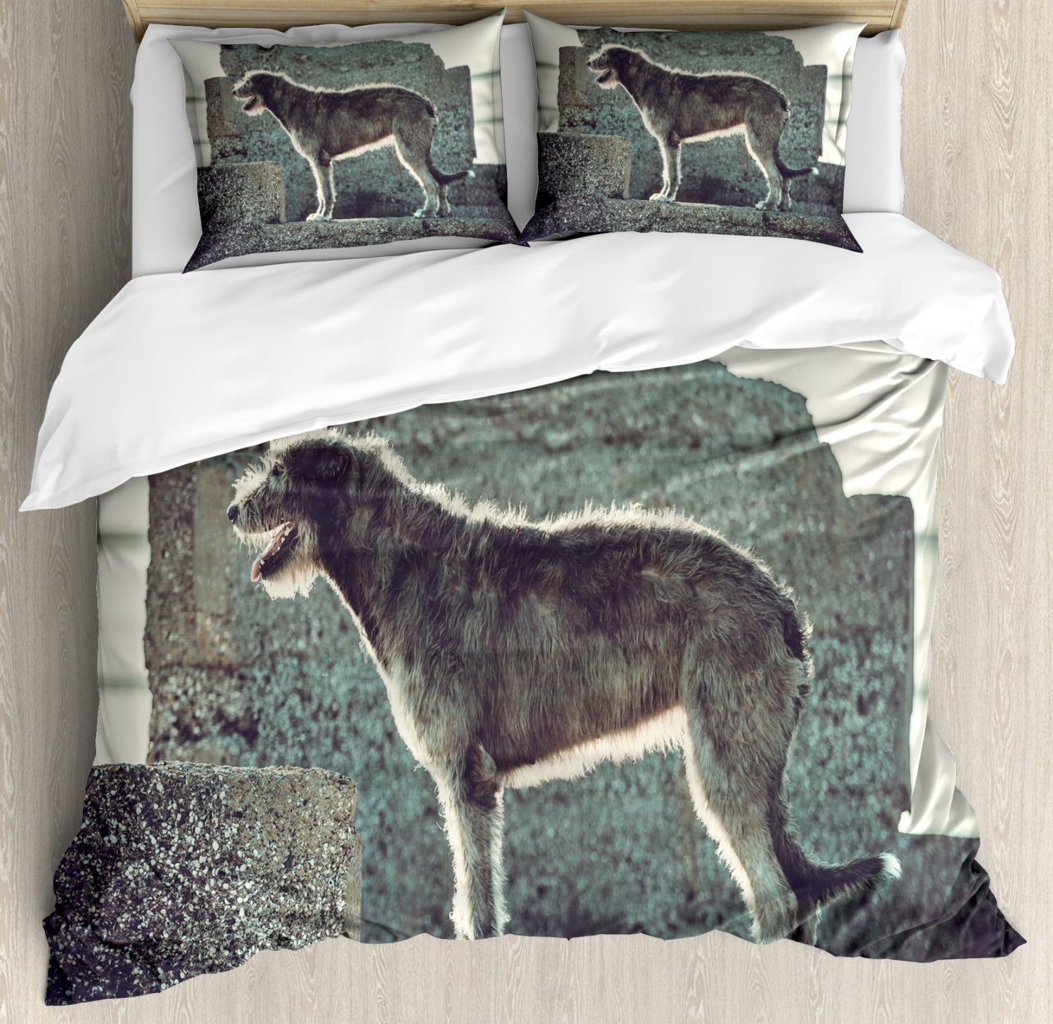 Irish Wolfhound Duvet Cover Set, Hunter Dog Standing and Looking at a
