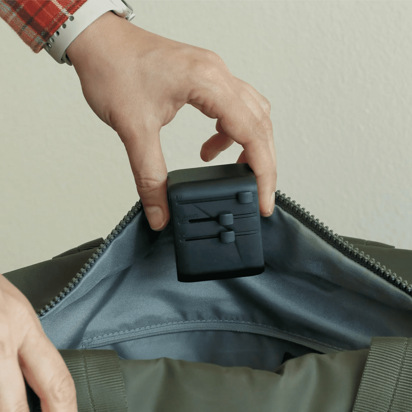 Adaptateur de voyage universel 20W Aluratek