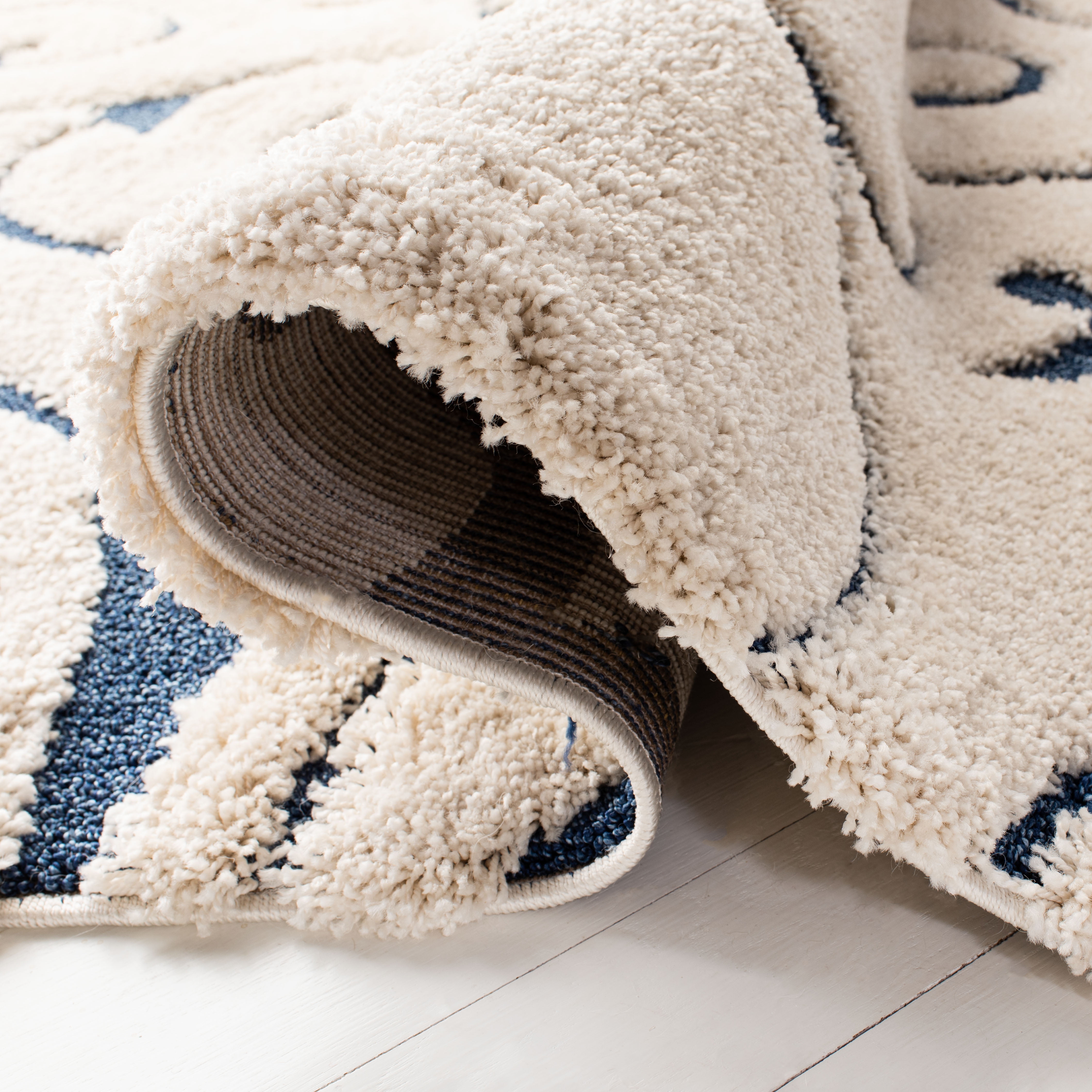 SAFAVIEH Florida Doug Floral Vines Geometric Shag Area Rug, Cream/Blue, 2'3" x 4' - Transitional Modern Design, Cream & Blue, Non-Shedding & Easy Cleaning, Ultra Plush Thick Pile, Ideal for Living Ro