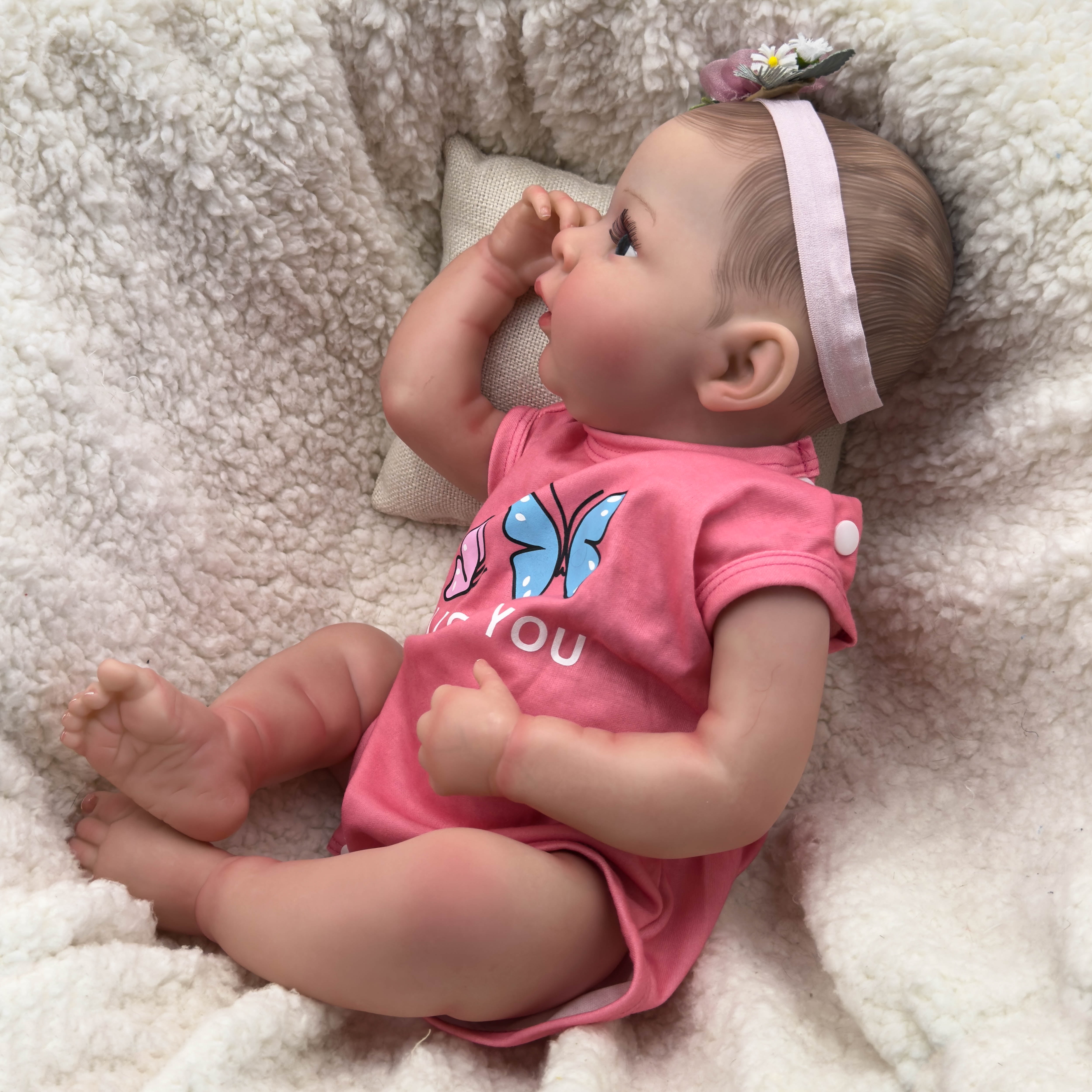 Reborn Baby Dolls, 23 inch Lifelike Newborn Dolls Cute Soft Body Poseable Real Life Baby Dolls with Doll Accessories for Age 3 and Up