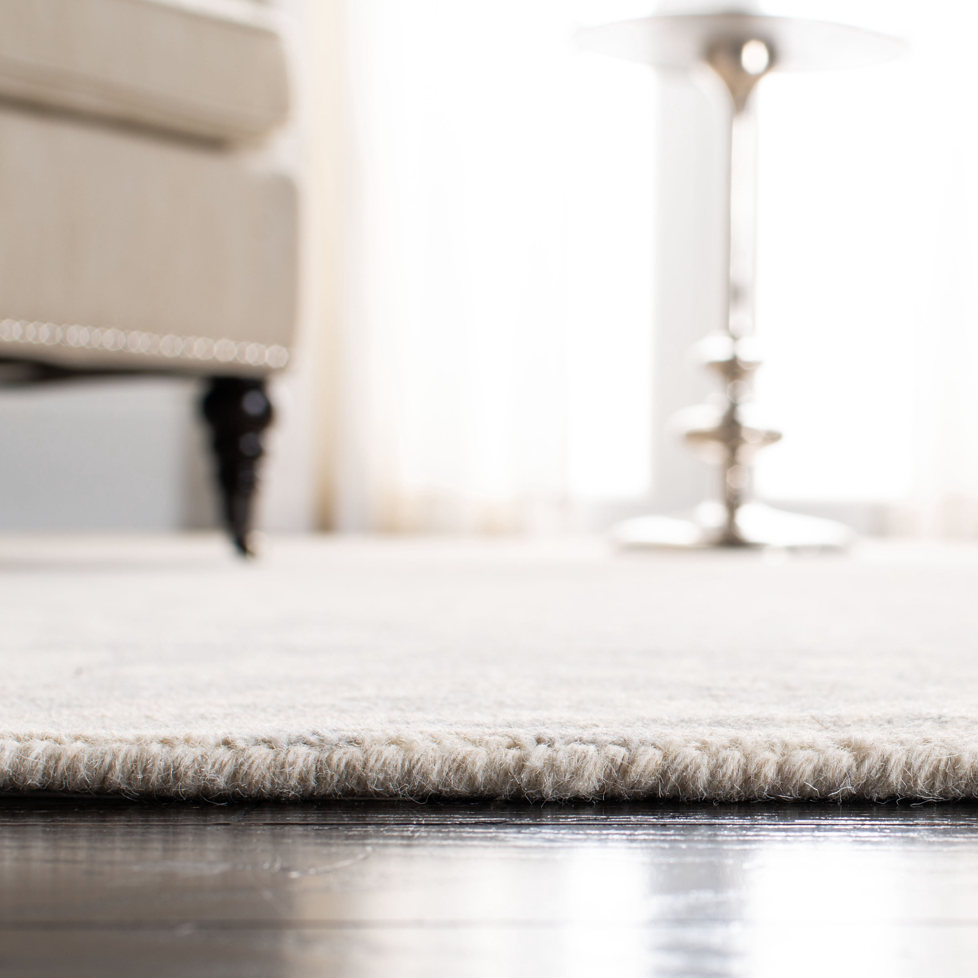 SAFAVIEH Restoration Vintage Eunice Border Wool Area Rug, Light Grey/Ivory, 6' x 9'