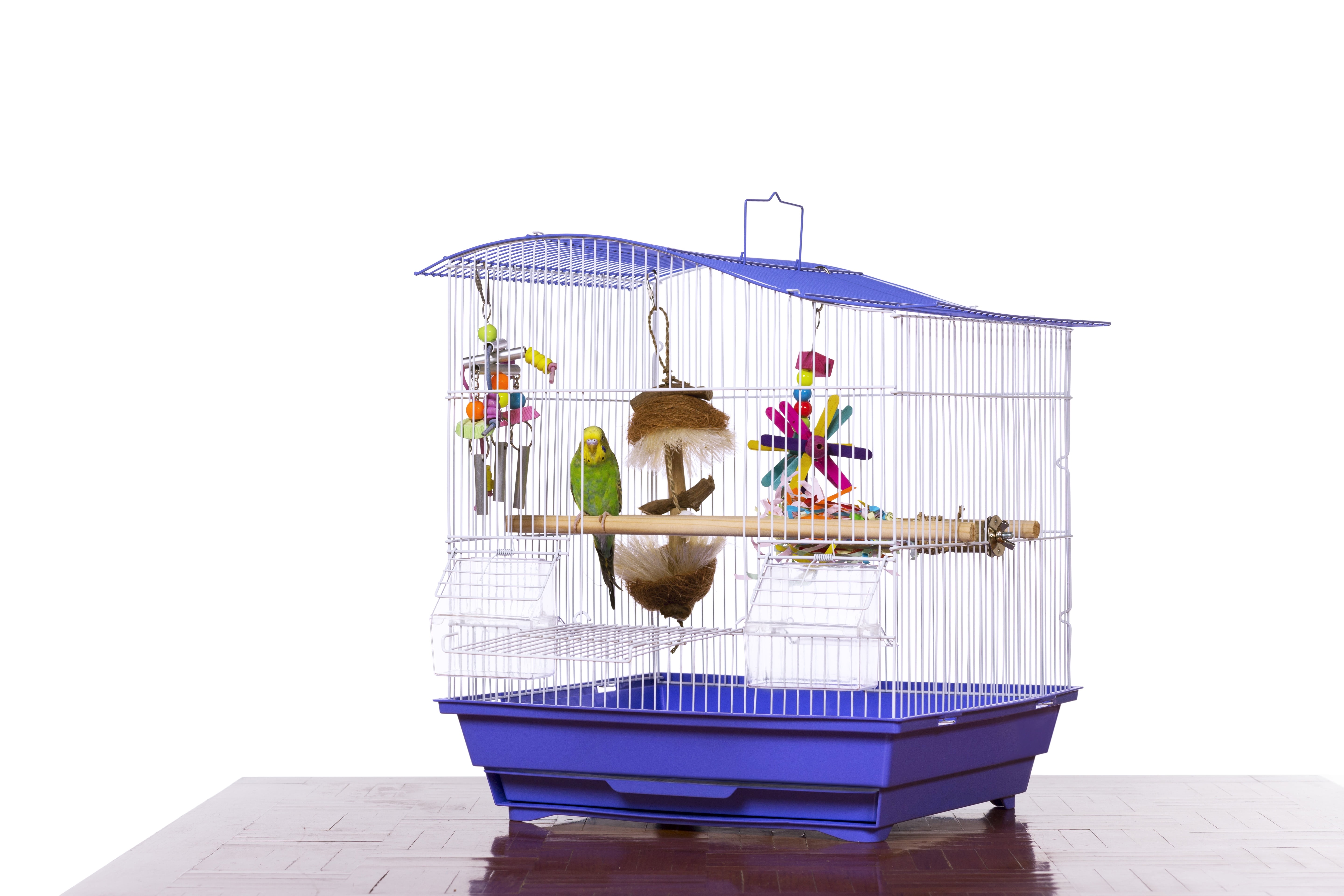 Prevue Pet Products Summer Breeze Bird Toy with Calcium Wafers and Metal Windchimes