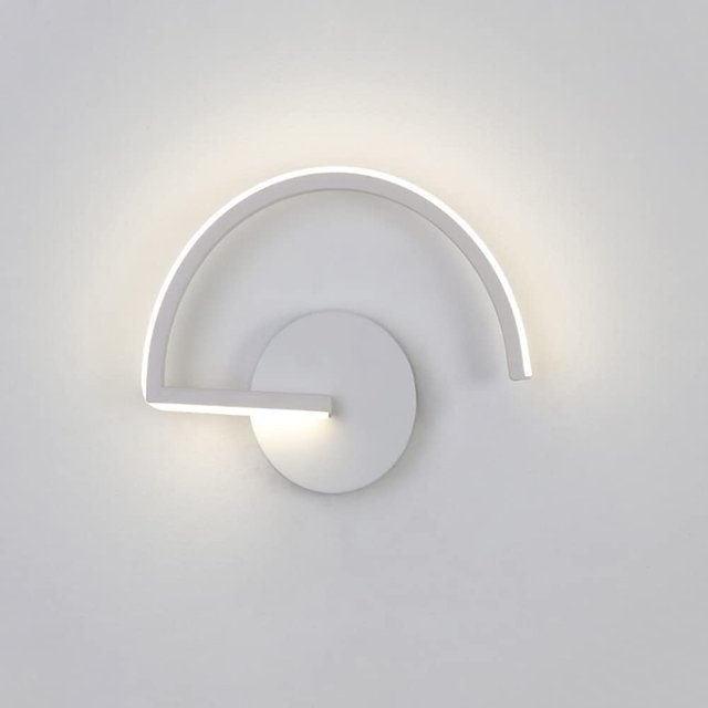 Luz de pared interior LED 8W, lámpara de pared blanca con letras creativas 3000K Lámpara de pared de metal moderna blanca cálida para dormitorio Sala de estar Escalera Pasillo Ormromra WLJ-4986
