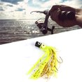 thumbnail image 4 of Cebo de pesca artificial de pulpo suave y realista con hilo de pescar con anzuelo (amarillo pequeño con seda), 4 of 8