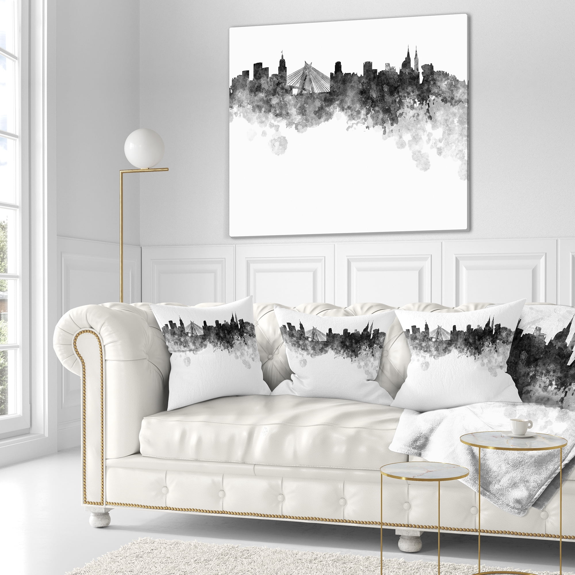 Designart Sao Paulo Skyline - Cityscape Throw Pillow - 18x18