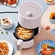 thumbnail image 4 of Cesta para freidora con asa | Cesta de malla de acero inoxidable 304 para freír alimentos | Compatible con freidoras de más de 8,25 pulgadas | Fácil de limpiar y apta para lavavajillas | Paquete de 1, 4 of 9