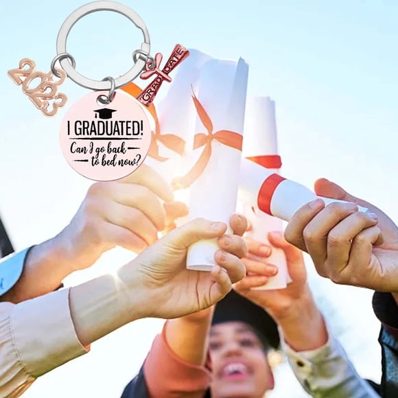 2023 Graduation Keychain Gift - Engraved "I GRADUATED" Message with Cap Charm, Class of Commemorative Keepsake for Students