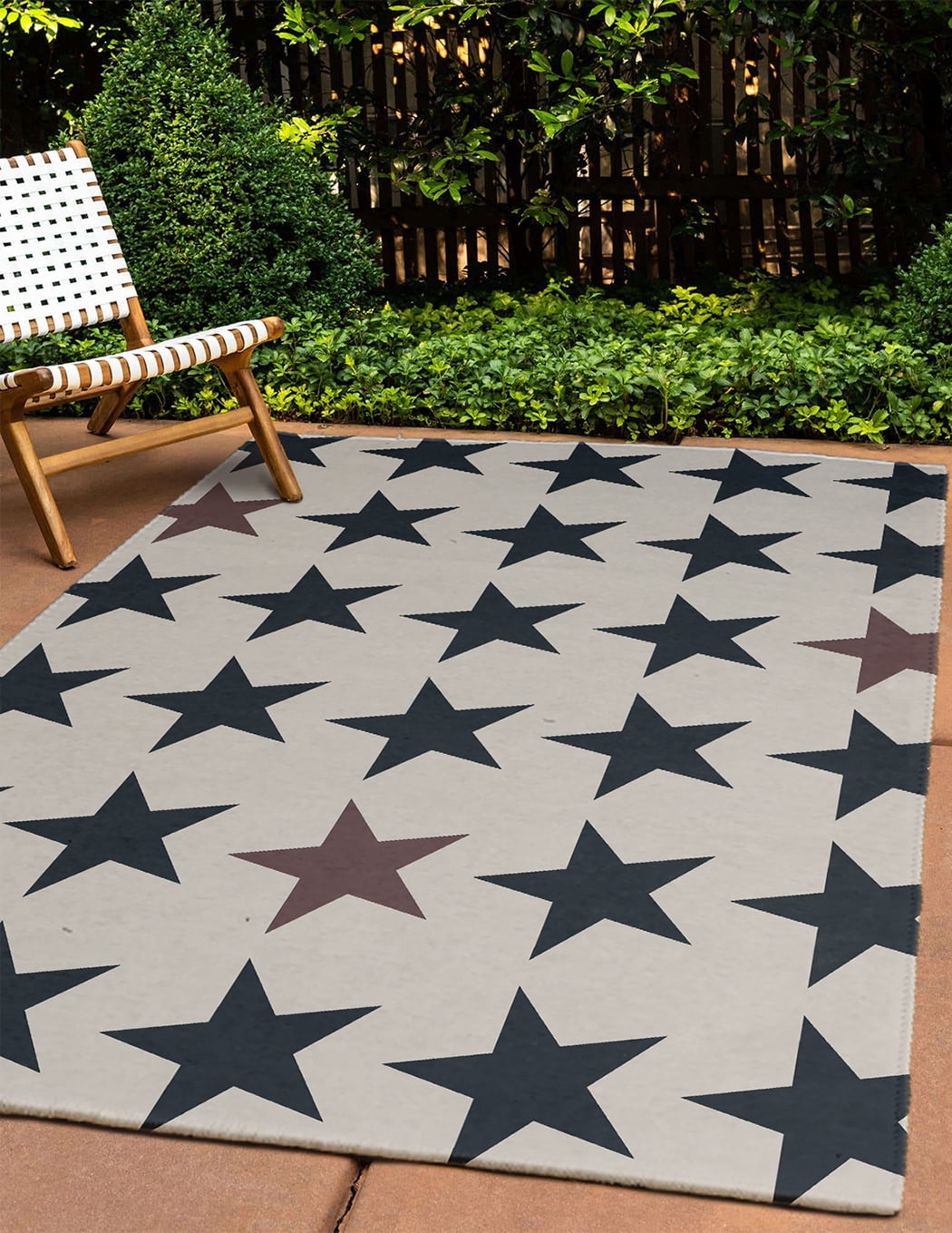 4' x 6' Simply Daisy Stars with Blue and Red Americana Chenille Area Rug, Blue-Red