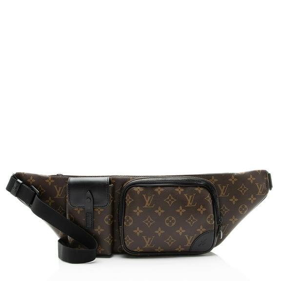 Pre-Owned Louis Vuitton Monogram Canvas Macassar Christopher Bumbag