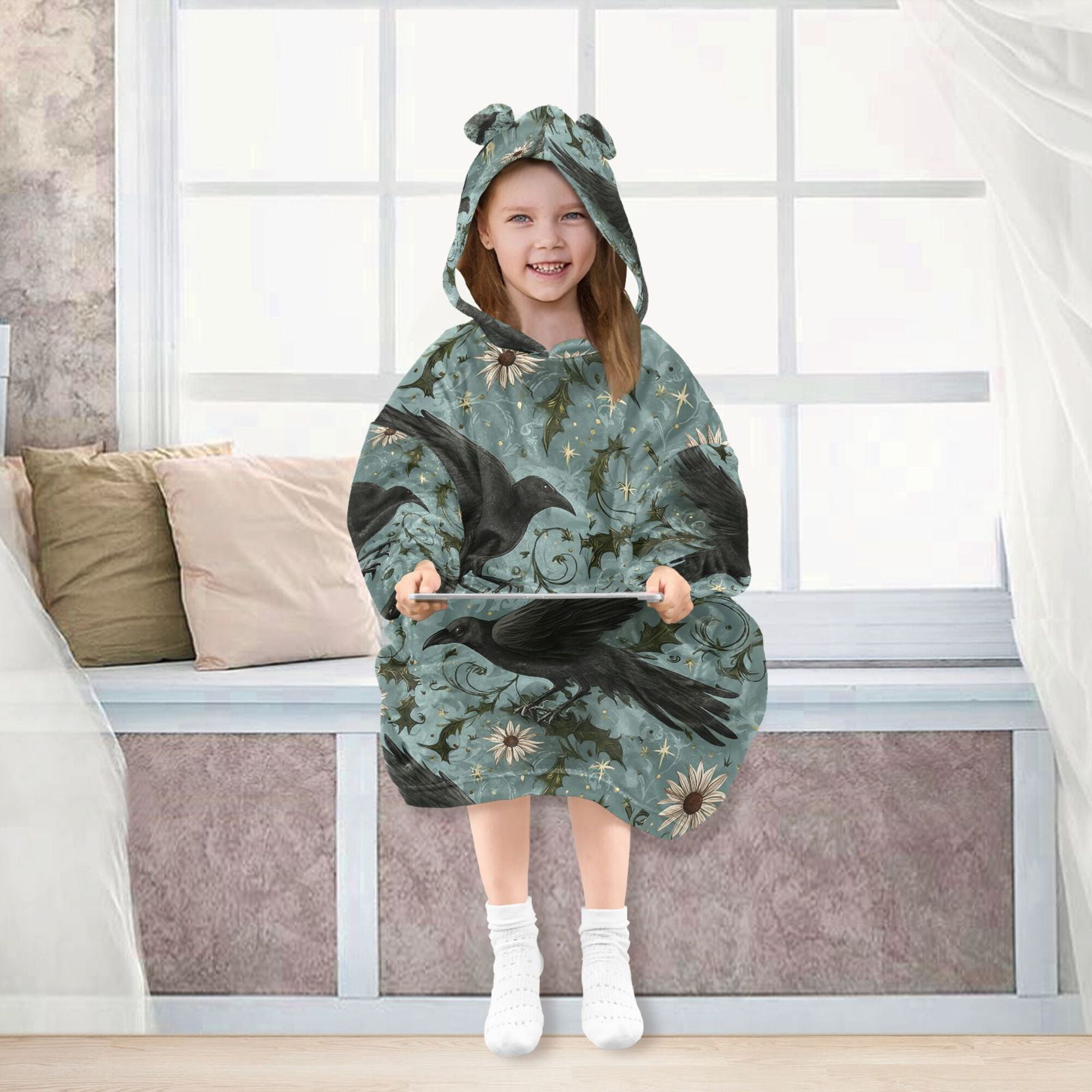 FORMRS Wearable Blanket Hoodie with Sleeves for Kids Cozy Flannel Sweatshirt, Mystic Crows Pattern