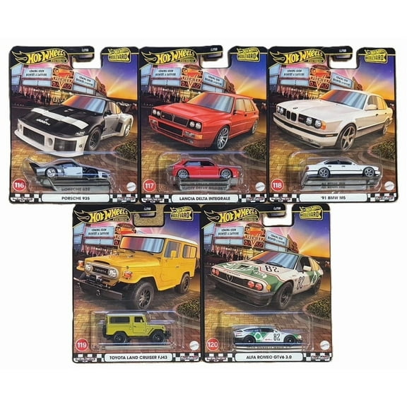 Hot Wheels Premium Boulevard 2025, Metal/Metal and Real Rider Tires, 5 Pack