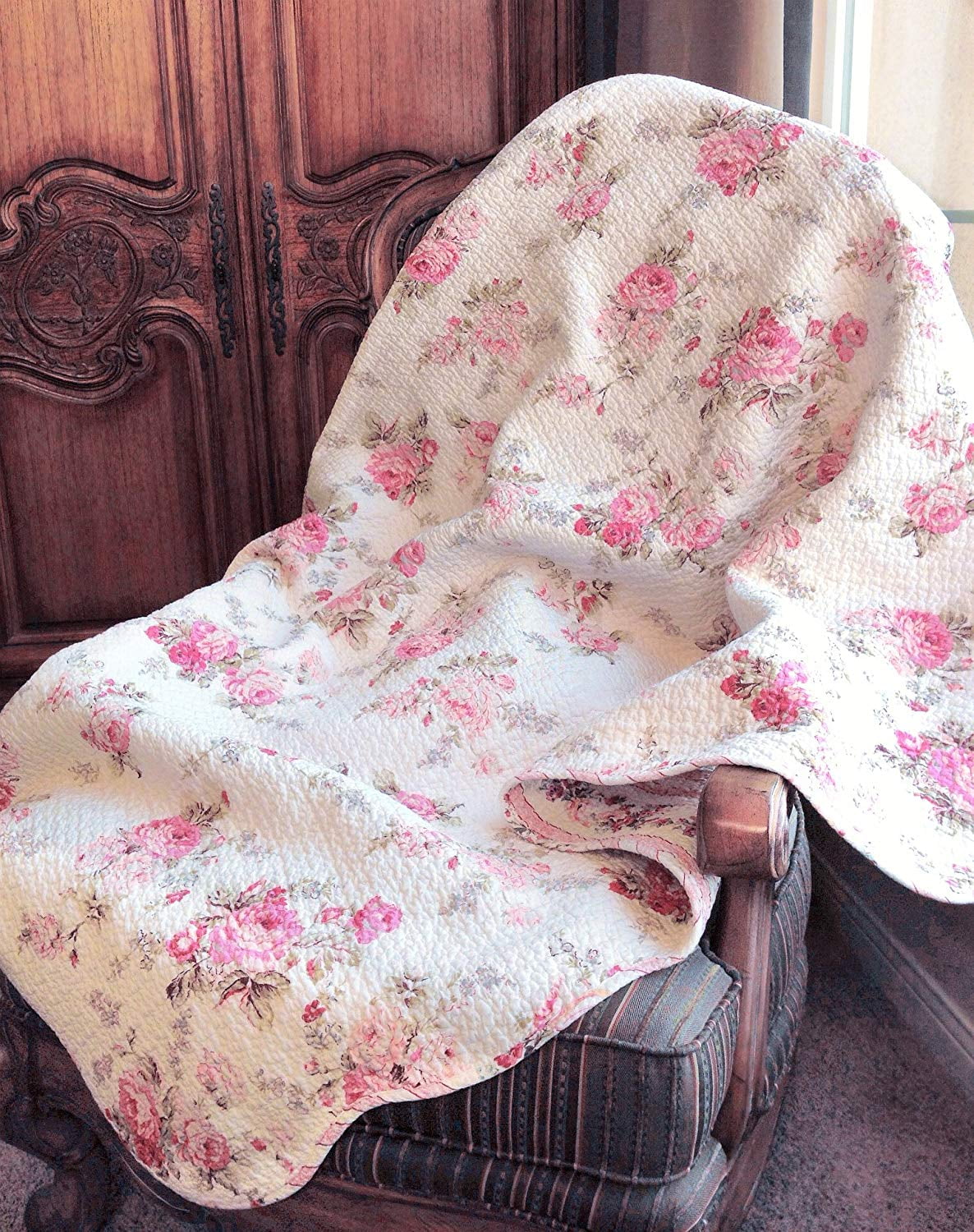 Cozy Line Chic Shabby Spring Rose 100 Cotton Quilted Throw Blanket
