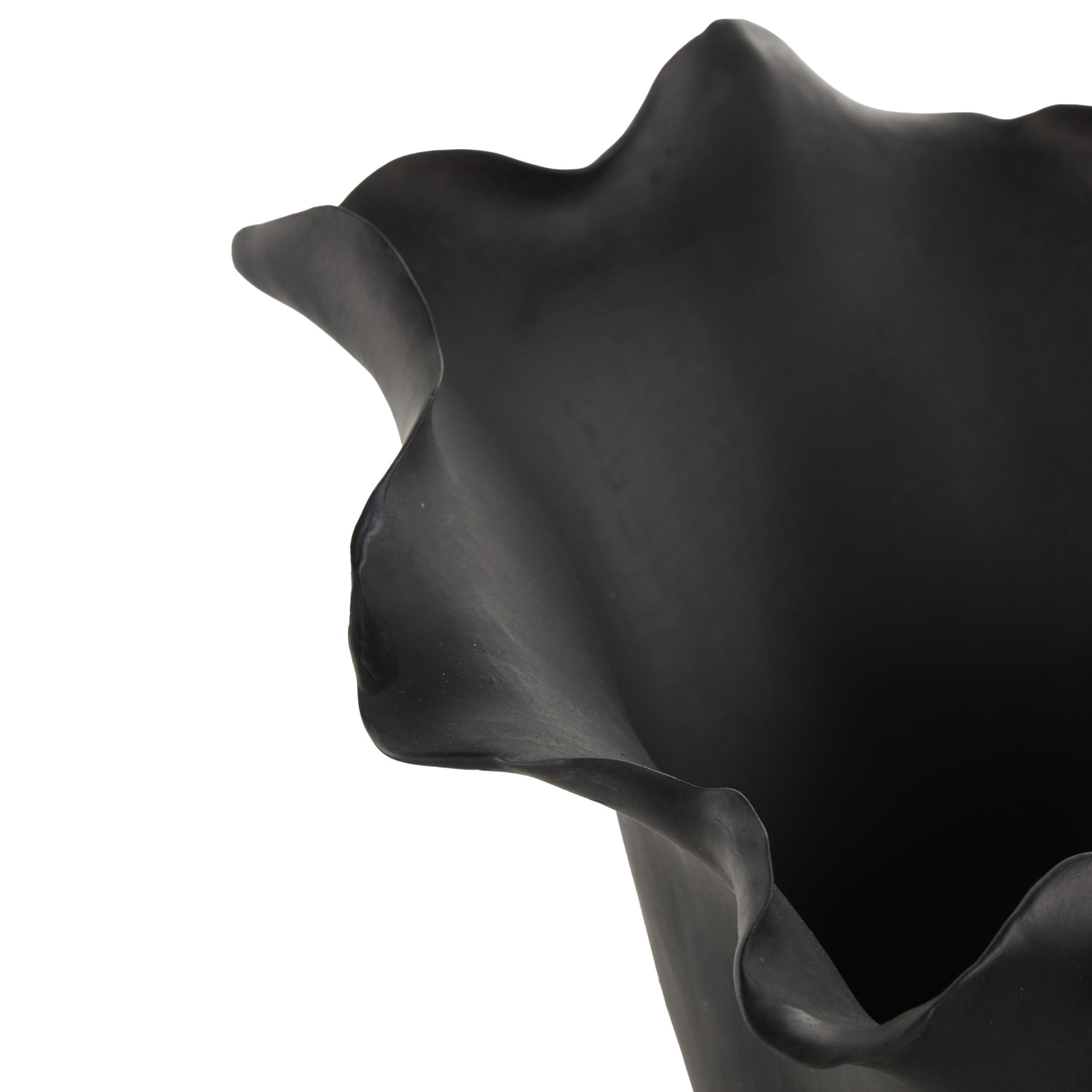 DecMode 10" Floral Abstract Floral Inspired Black Ceramic Vase