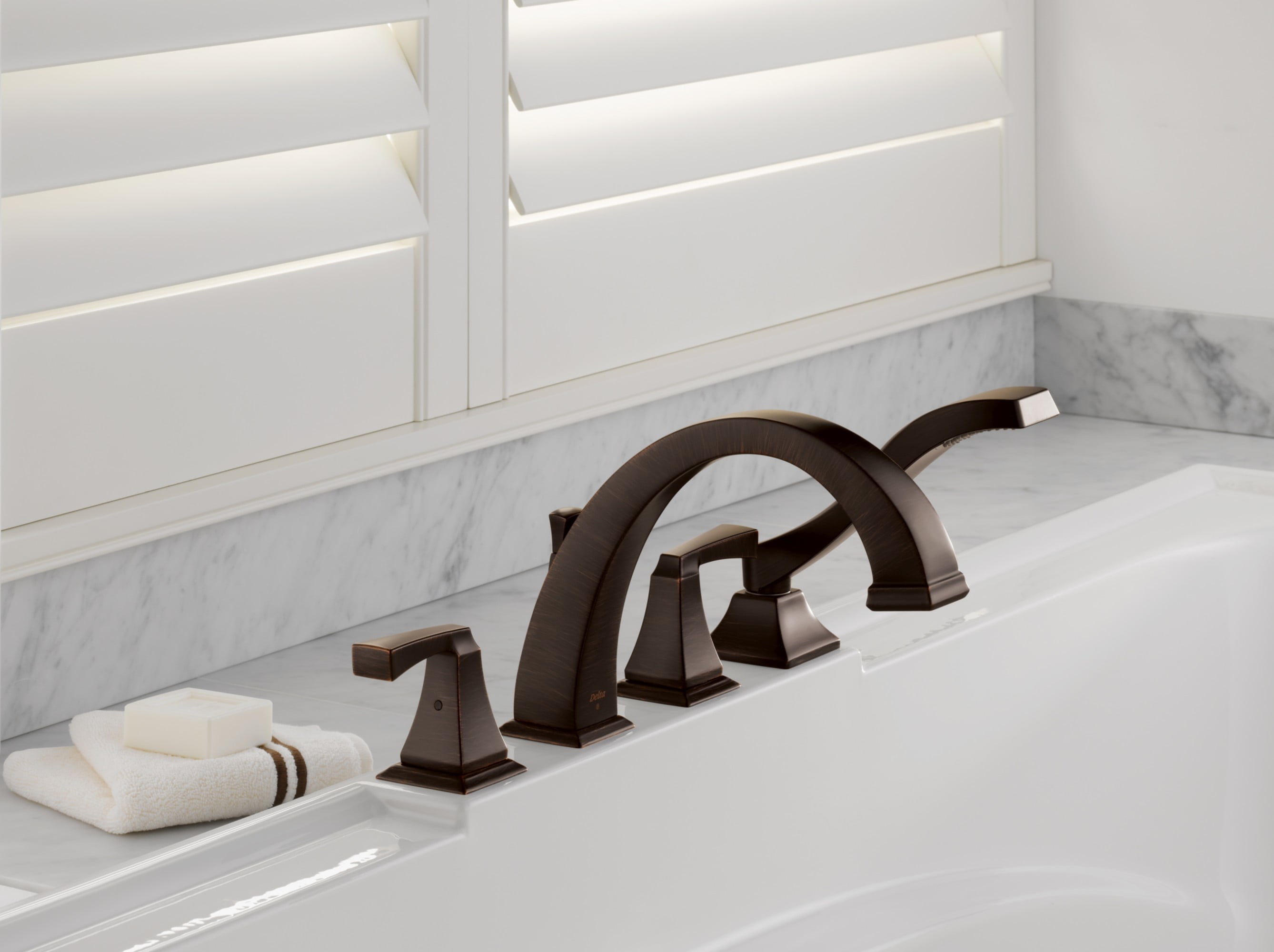 Delta Dryden Roman Tub with Hand Shower Trim, Stainless