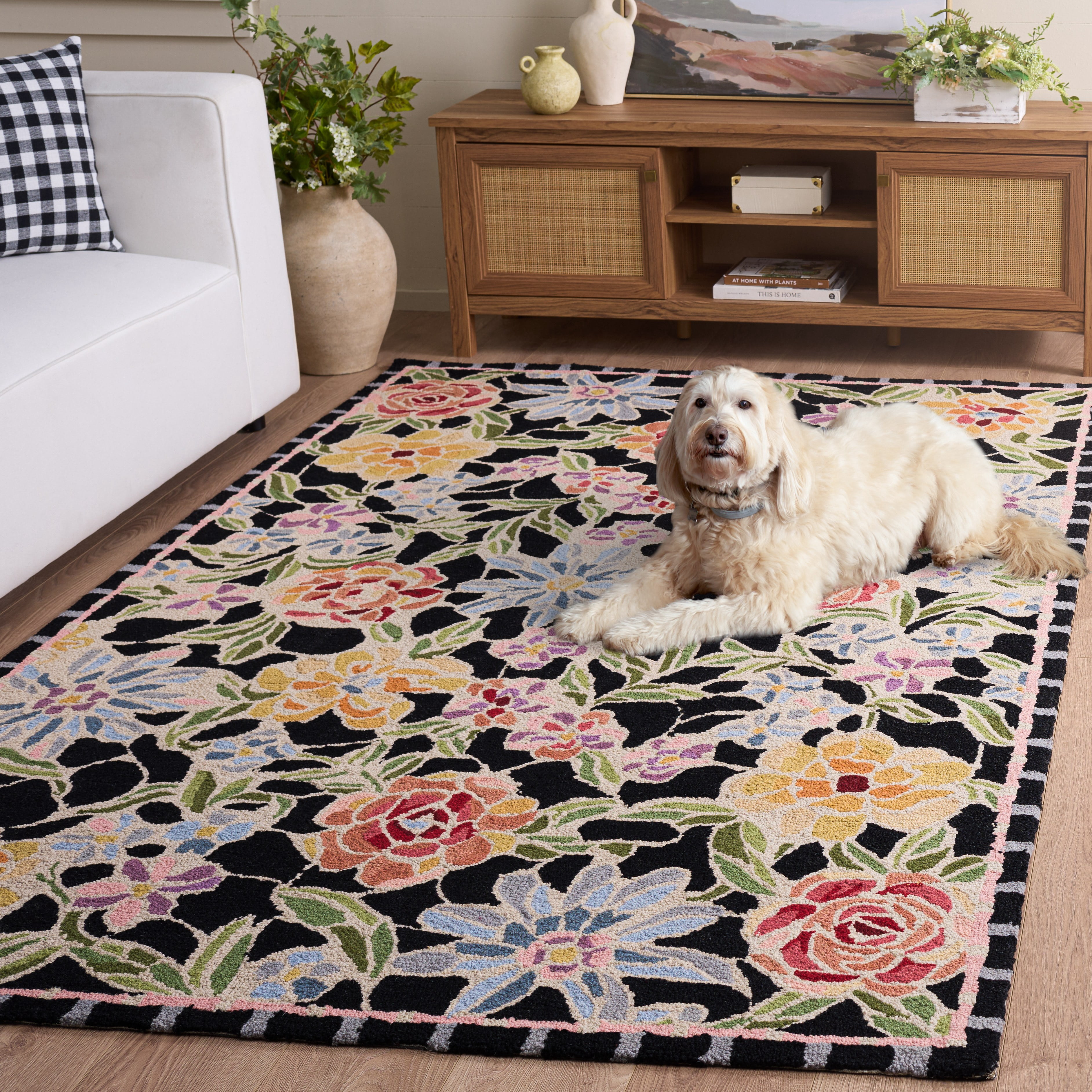 Safavieh Chelsea Endika Floral Area Rug, Black, 5'3" x 8'3"