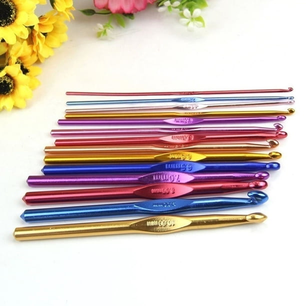 Trayknick 8Pcs 2-5.5mm Different Size Colored Aluminum Crochet