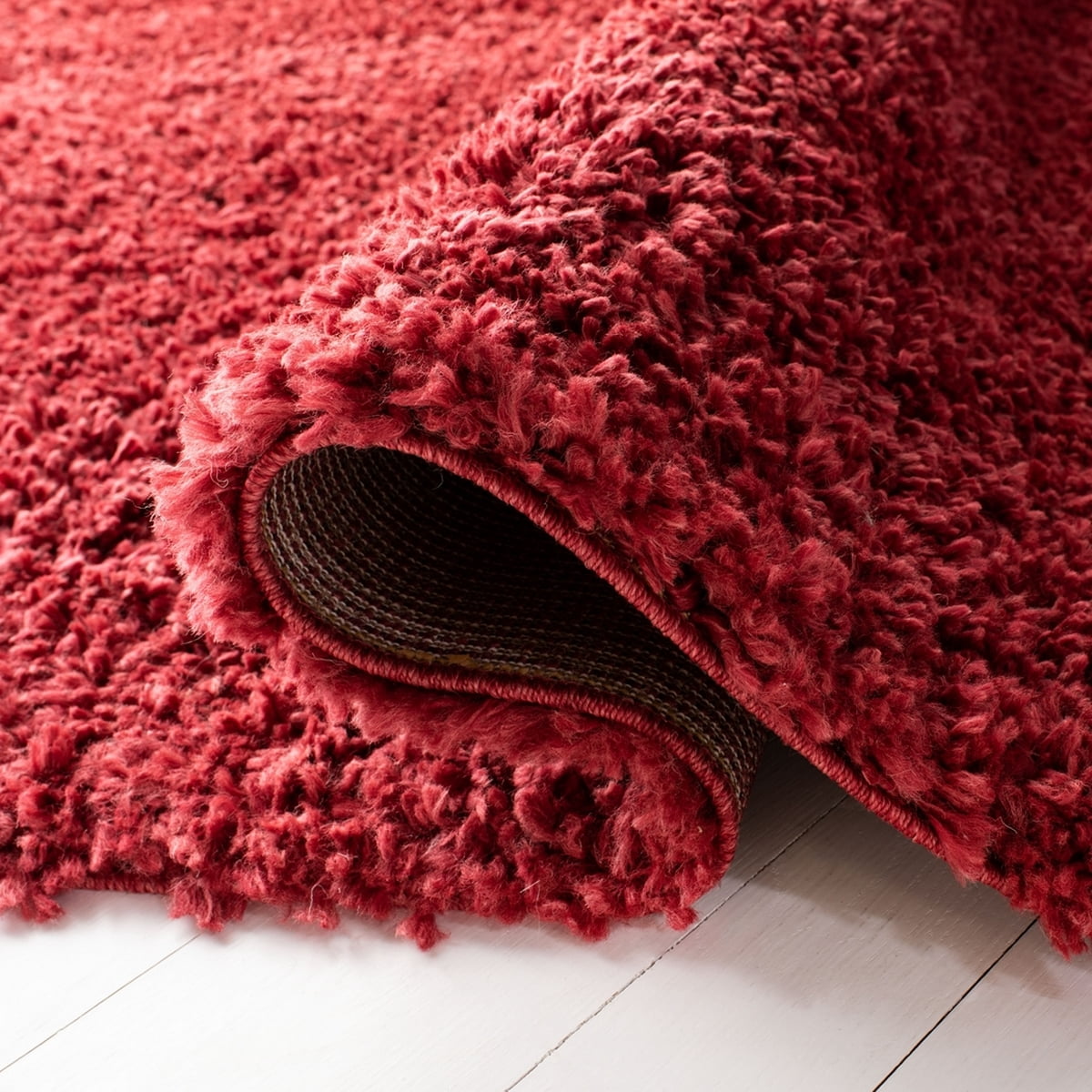 SAFAVIEH August Sophia Solid Shag Area Rug, Red, 6'7" x 6'7" Square