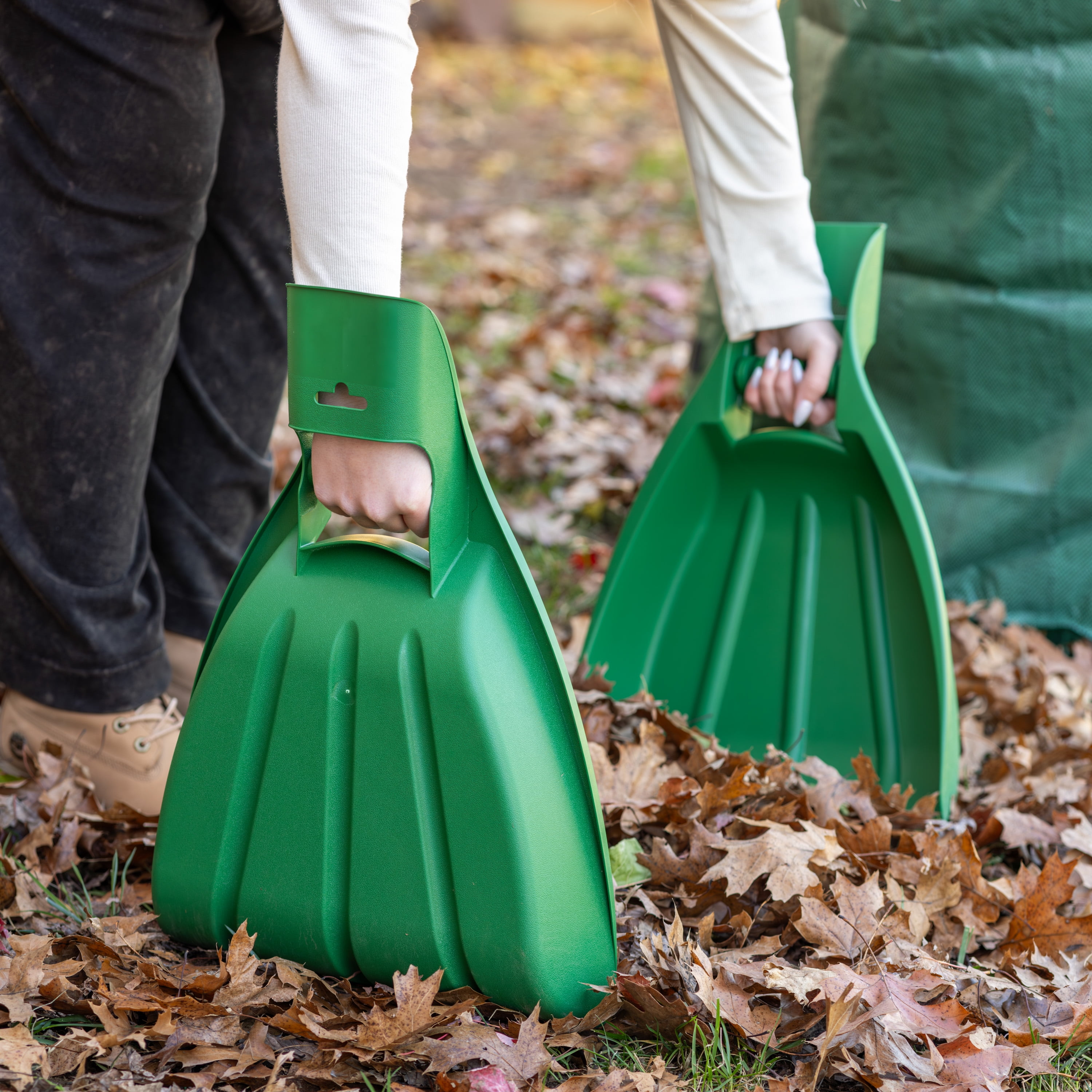 Expert Gardener Poly Handheld Leaf Shoveler