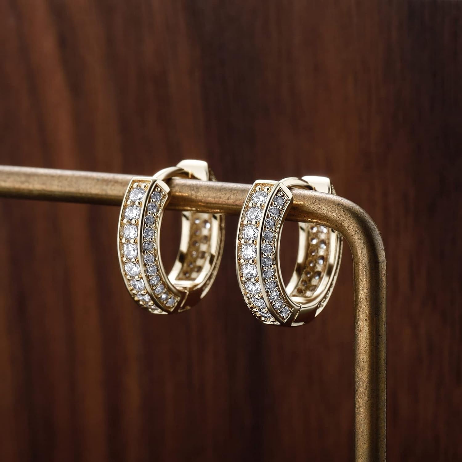 Leander Iced Out Hoop Earrings Cubic Zirconia Huggie Cartilage Cuff Hypoallergenic 14K Gold Plated Luxury Fashion Round Circle Earrings For Men Women