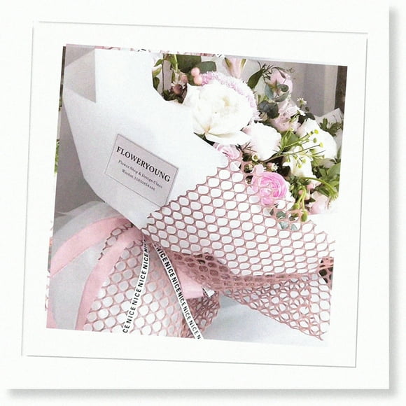 Floral Mesh Paper Roll - 20 Sheets | DIY Flower Bouquet Gift Packing | Florist Supplies for Birthday & Wedding | Wrapping Net Paper with Openwork Circle Design
