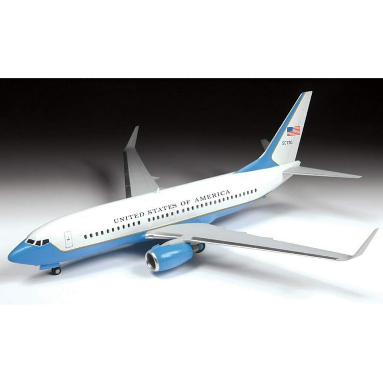 Boeing727_223　おまけつき Zvezda 7027 - Airliner Boeing 737-700/C-40B - Plastic Model Kit