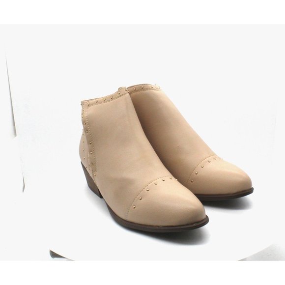 journee collection womens round toe pinhole faux suede boots