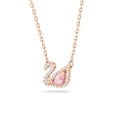 thumbnail image 3 of Collar con colgante de cisne de Swarovski en oro rosa con cristales rosas y transparentes, 3 of 5
