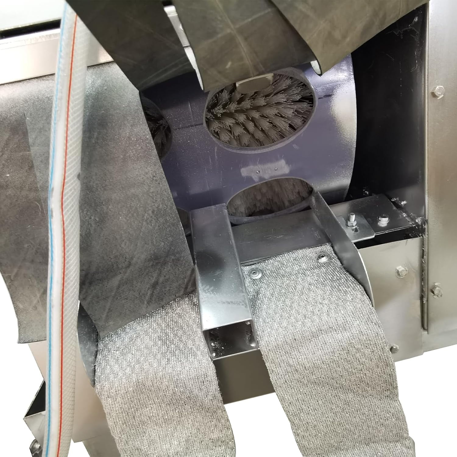 Double Row Automatic Egg Washing Machine Electric Farm Egg Surface Cleaning Machine 4000 Pcs/H