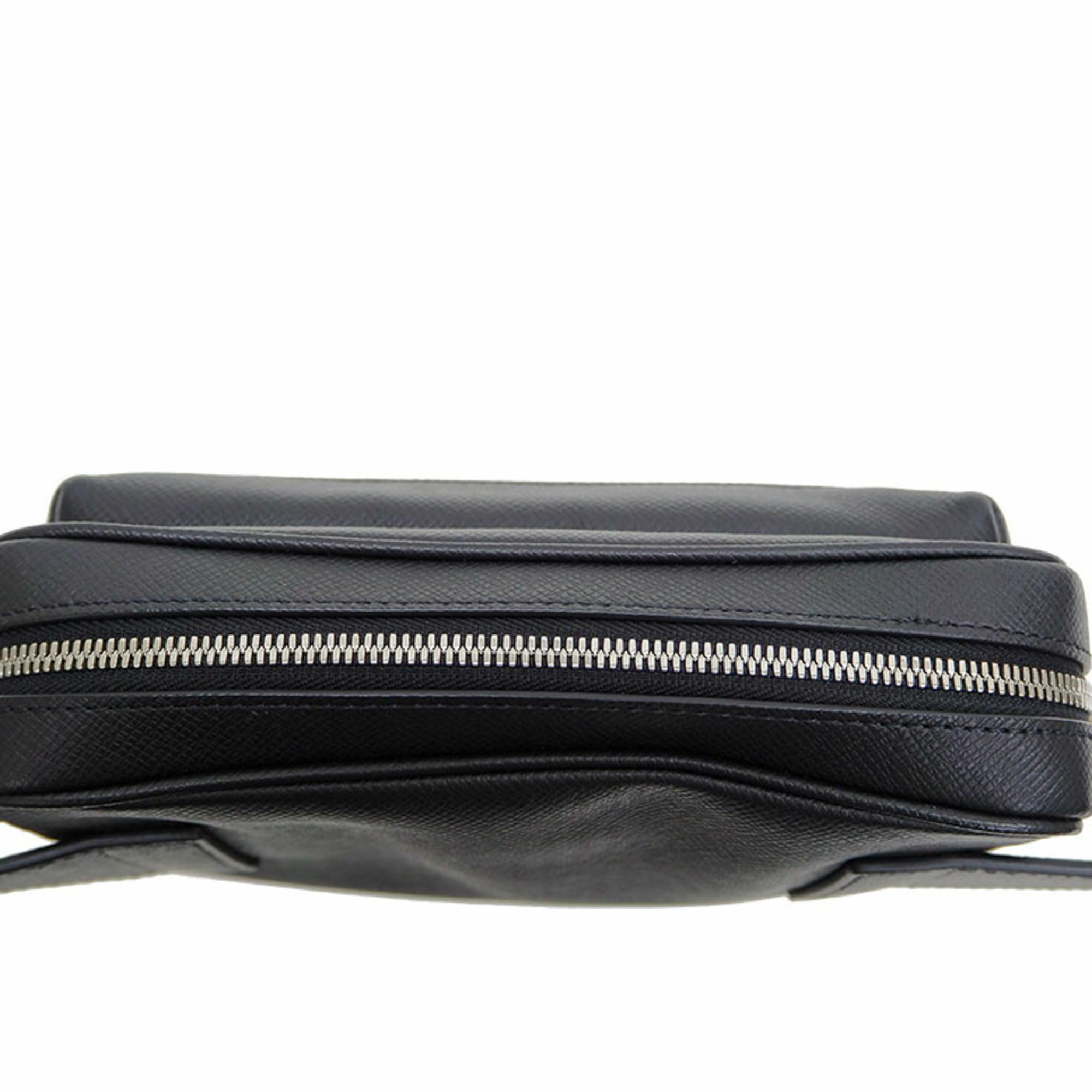 Louis Vuitton Bumback Outdoor Body Bag Taiga Black M33438 Waist Pouch Men's,  Black Rewards - Monetha