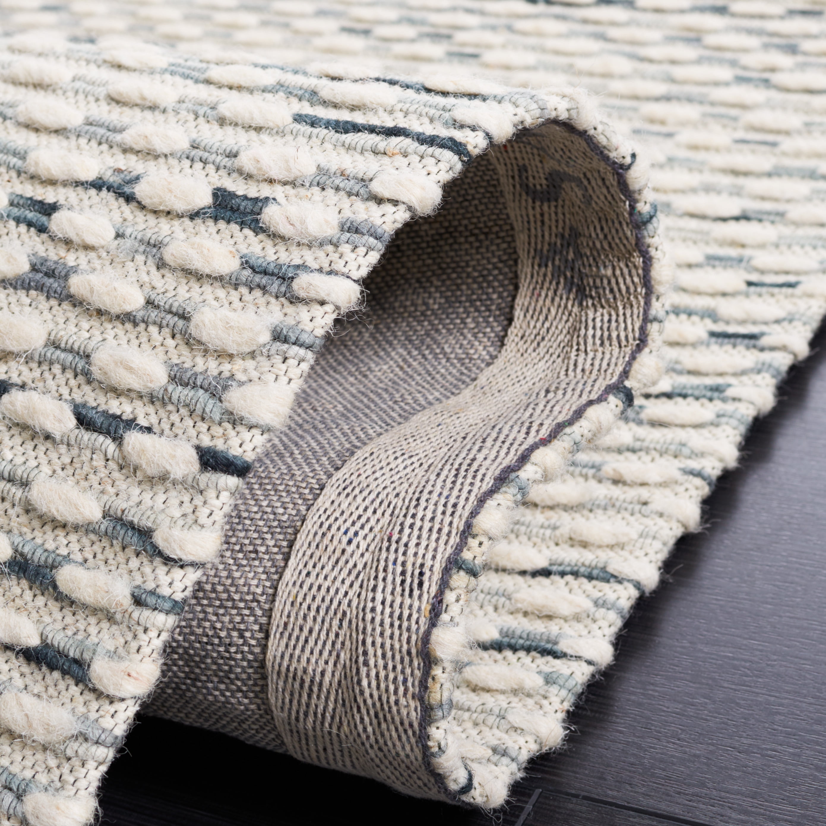 SAFAVIEH Marbella Frederick Striped Area Rug, Beige/Blue, 6' x 6' Square
