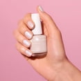 thumbnail image 4 of Esmalte de uñas Dazzle Dry Artisan, color blanco roto, iridiscente, 15 ml, 4 of 9