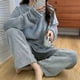 thumbnail image 1 of Traje cálido con terciopelo añadido, color miel, melocotón, otoño e invierno, terciopelo coral, rayas verticales, ropa para el hogar, traje cálido, 1 of 6