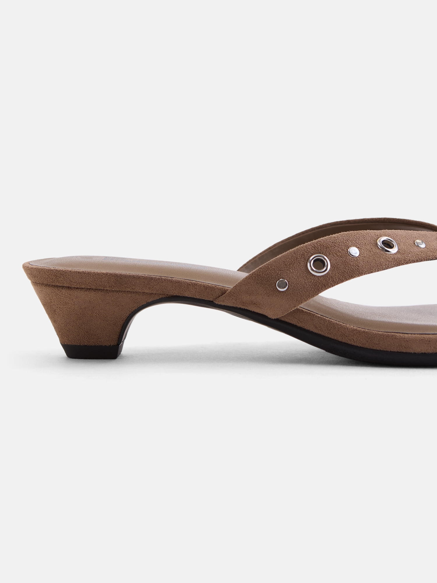 No Boundaries Women's Cone Heel Thong Sandals