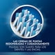 thumbnail image 4 of Cepillo de Dientes Oral-B 7 Beneficios con Cerdas Suaves CrissCross, 2 pzas, 4 of 5