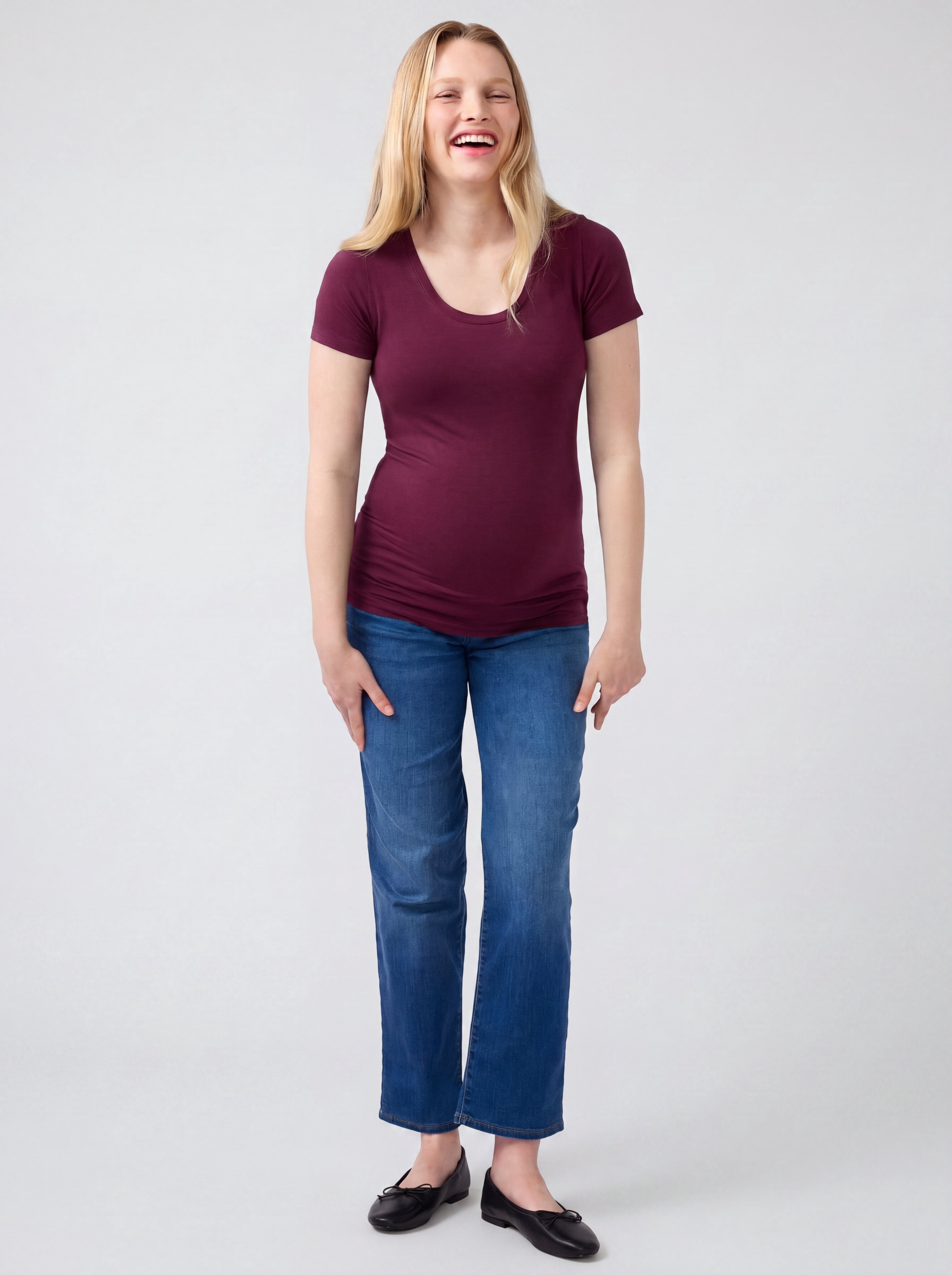 Ingrid & Isabel For Every Belly Women’s Maternity Fitted Scoop Tee, Sizes S-XXL