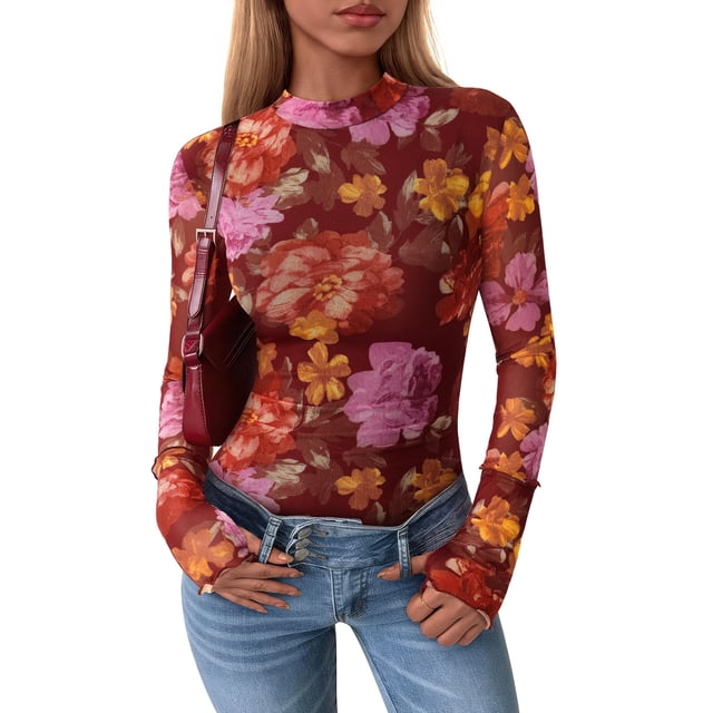 Remera PRETTYGARDEN de Malla Floral Manga Larga Marrón Talle S