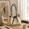 thumbnail image 1 of Bolso tote clásico para mujer, ideal como regalo, para ir de , al libre, en , en la o en el trabajo. Mango negro, 1 of 8