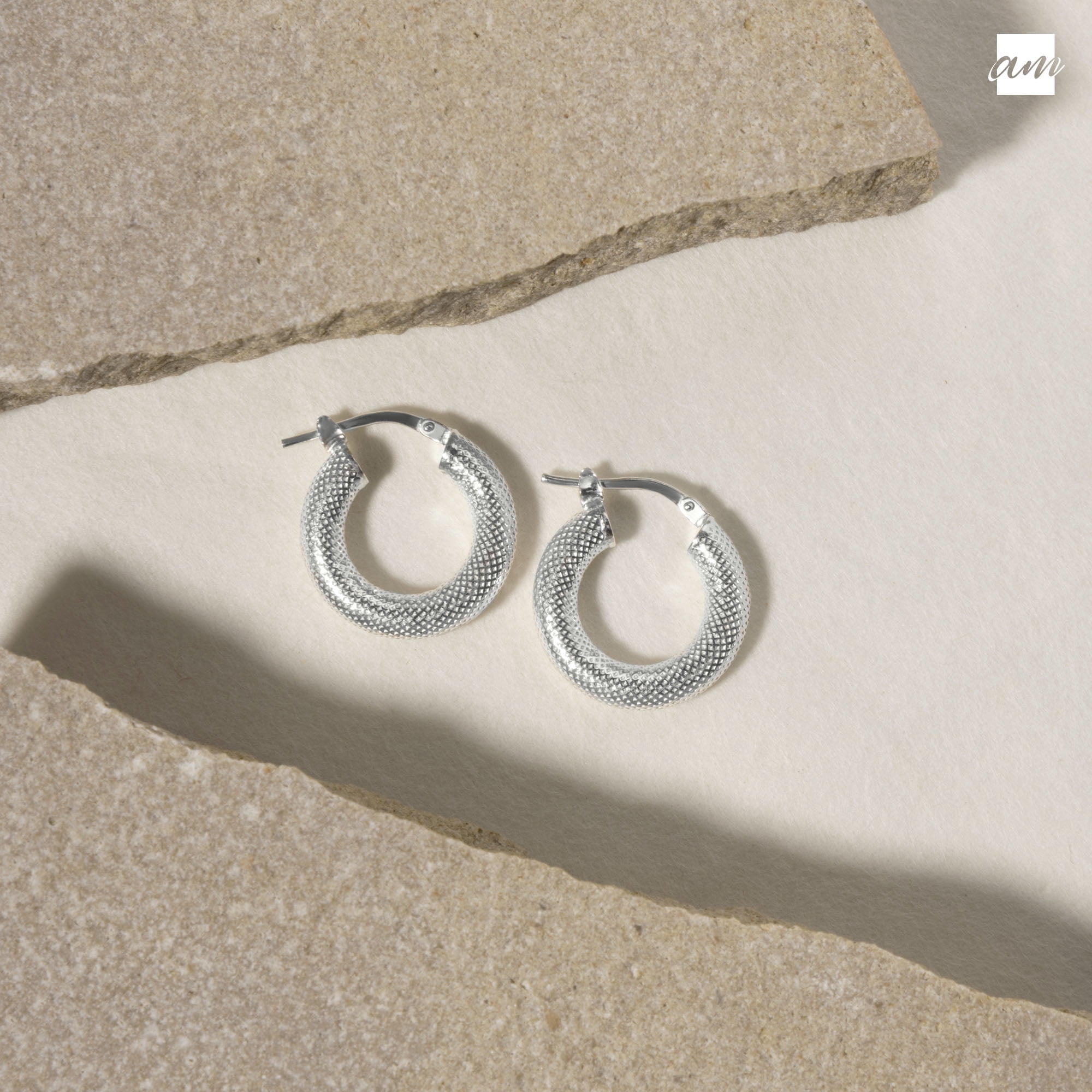 Amberta Women 925 Sterling Silver Chunky Hoop Earrings: Textured Hoop Earrings 10 mm