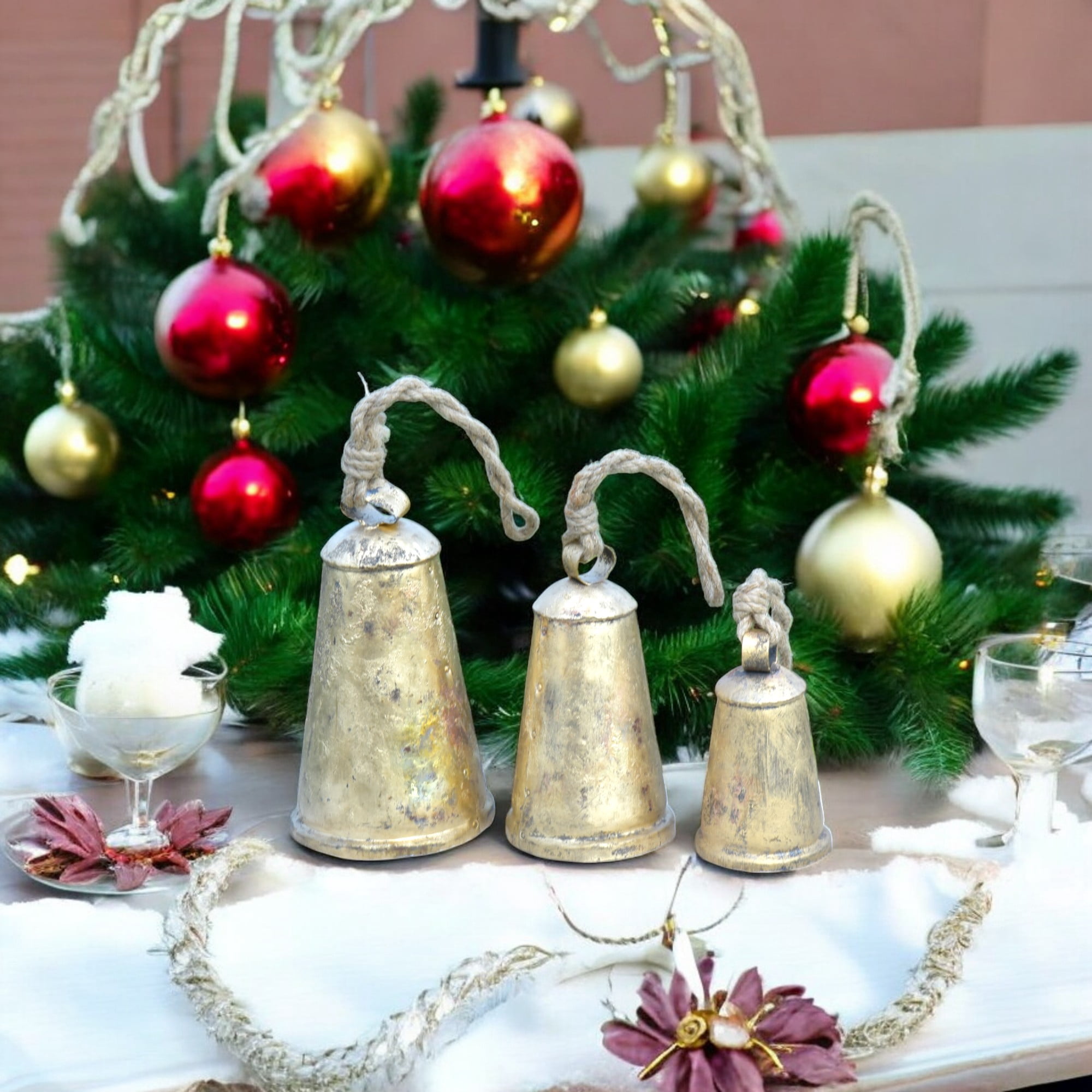 Vivanta Rustic Kettle Cow Bell Decoration Wind Chimes - Holiday Christmas Jingle Sleigh Metal Decorative Bells Decor 3 Pcs, Gold