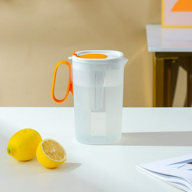 Fridja Summer Savings 1.55L Cold Water Pitcher with Lid, Fridge Pitcher with Handle Plastic Clear Water Pitcher Practical Juice Containers Easy to Use Milk Jug for Lemonade, Iced Tea, White