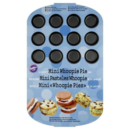 Wilton 2105-6746 Perfect Results Non-Stick Mega Mini Cupcake 48-Cup Muffin Pan Black