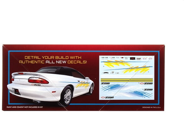 AMT 1996 Chevy Camaro Z28 Convertible 1/25 Scale Model Kit