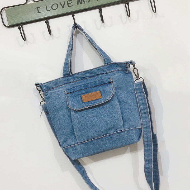 Premium AI Image | Upcycle project that turns old jeans into a modern and  stylish bag created with generative ai