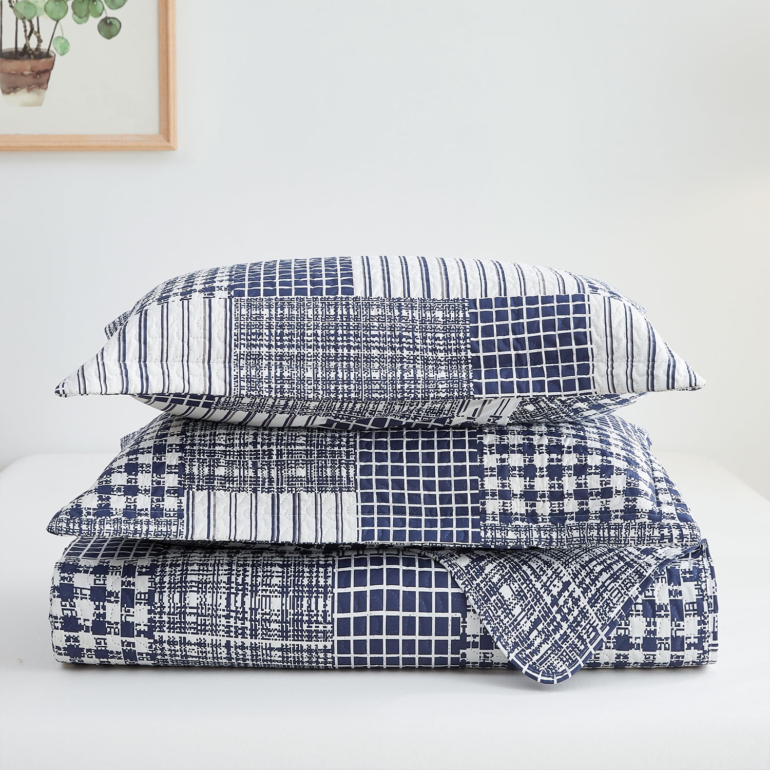 Kebury Plaid Bedding Quilt Set Twin Size Microfiber Ultra Soft Bedspread Ligthtweight Navy Blue Checked Quilt Coverlet Collection for Bedroom (1 Quilt, 2 Pillow Shams)