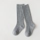 thumbnail image 1 of 18 colores nuevos sólidos para bebés, niños y niñas hasta la rodilla, calcetines largos de algodón transpirable a rayas, calcetín suave para niños, calcetines de uniforme escolar para niños Tan Jianjun unisex, 1 of 2