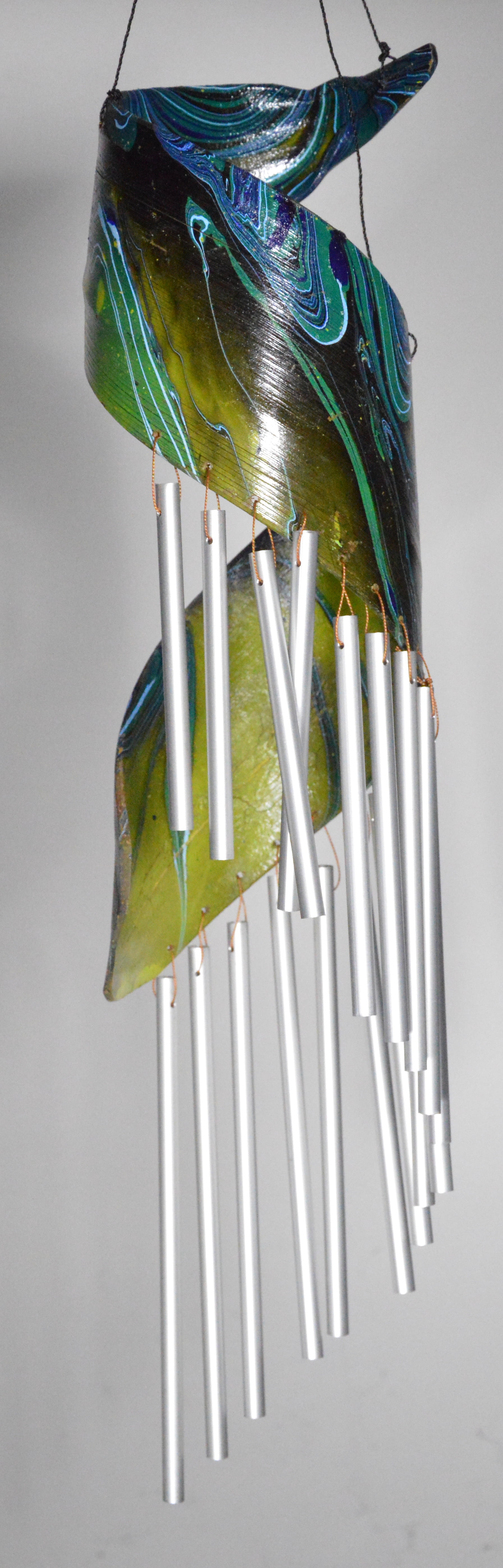 Large Beautiful Palm Tree Spiral Leaf Wind Chime with Metal Musical Sound Calming Therapy