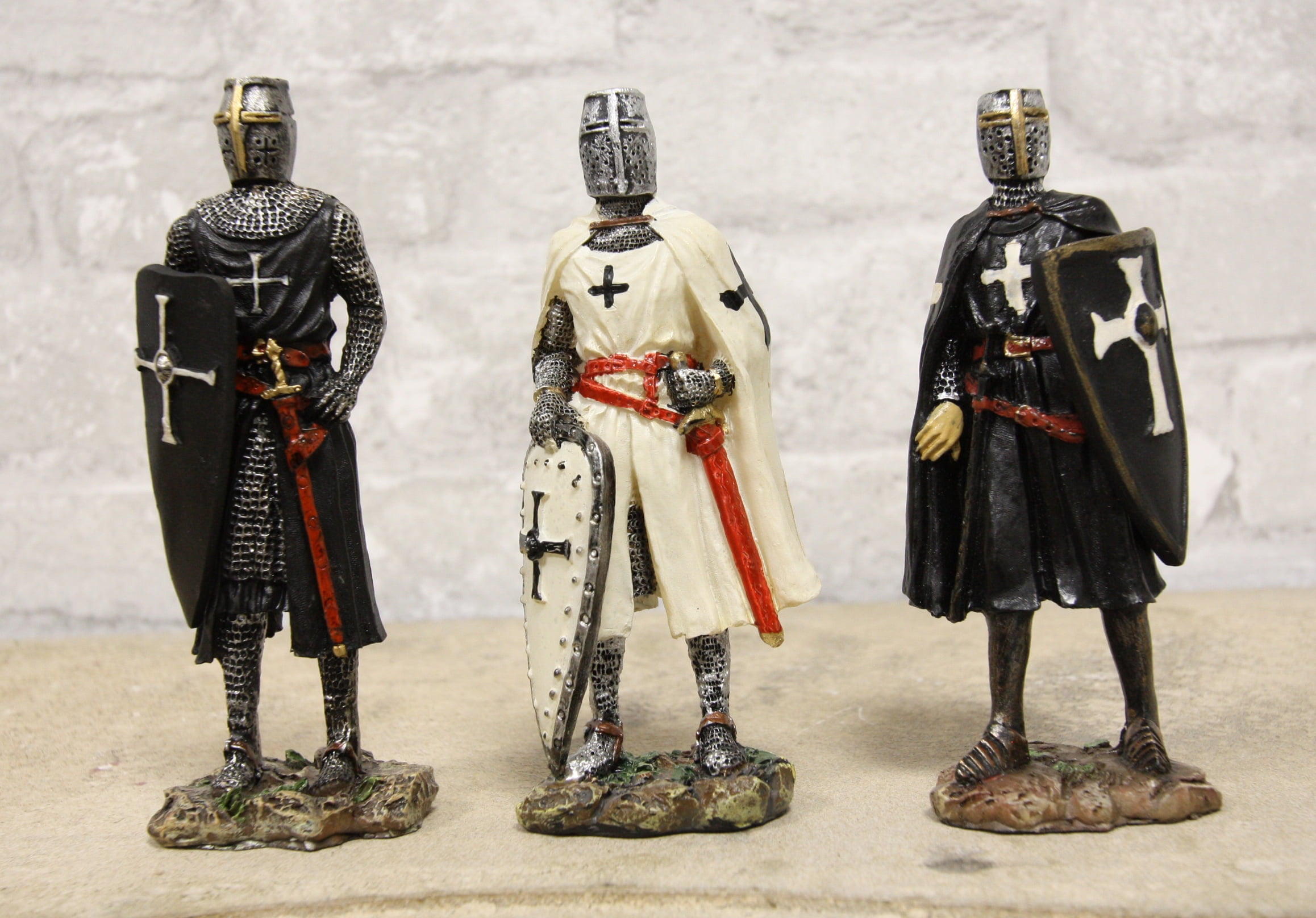 Home DÃcor Crusader Knight & Shield Templar Figurine Figure Suit of 7 Tall