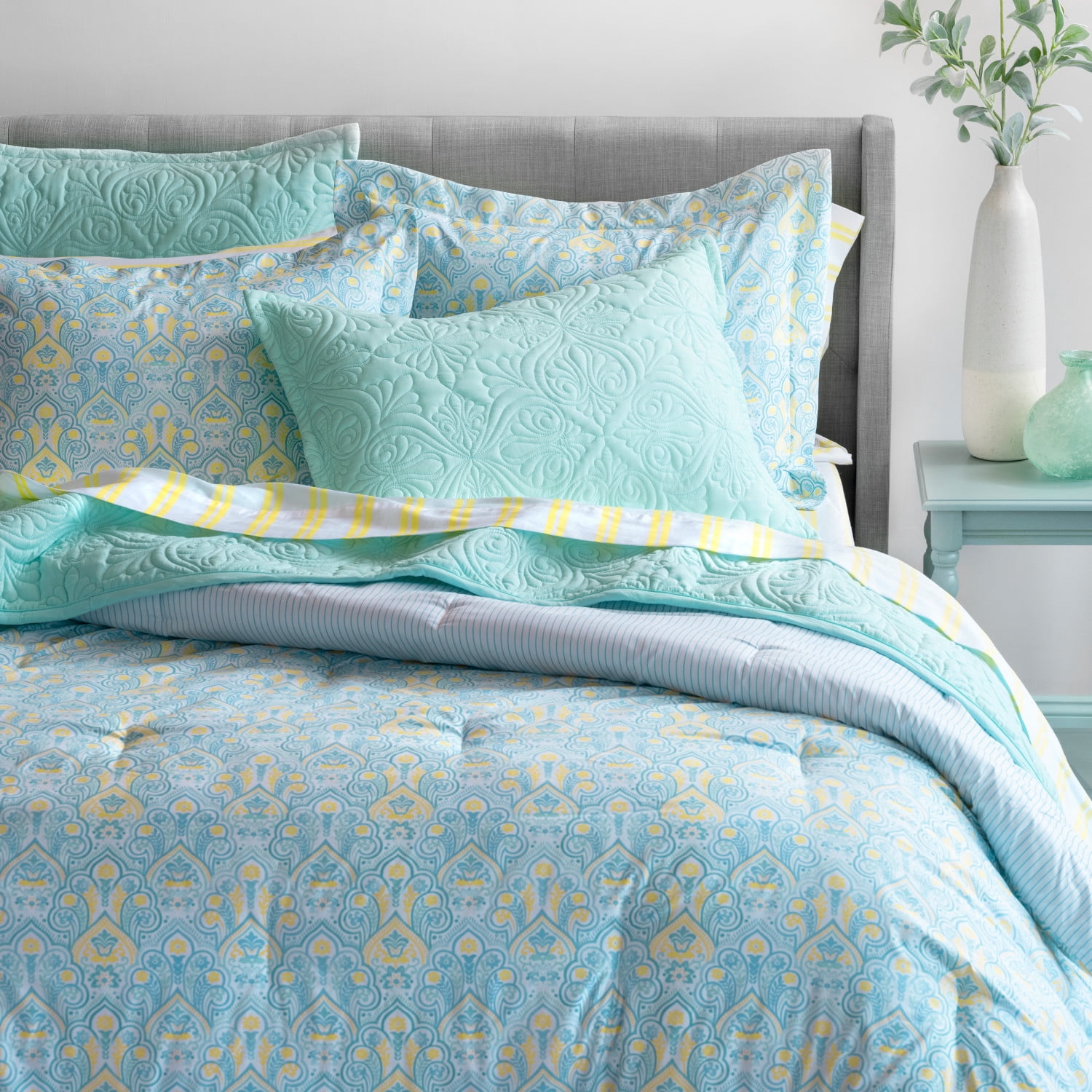Martha Stewart Everyday 3 Piece Comforter Set - King, Anna Paisley